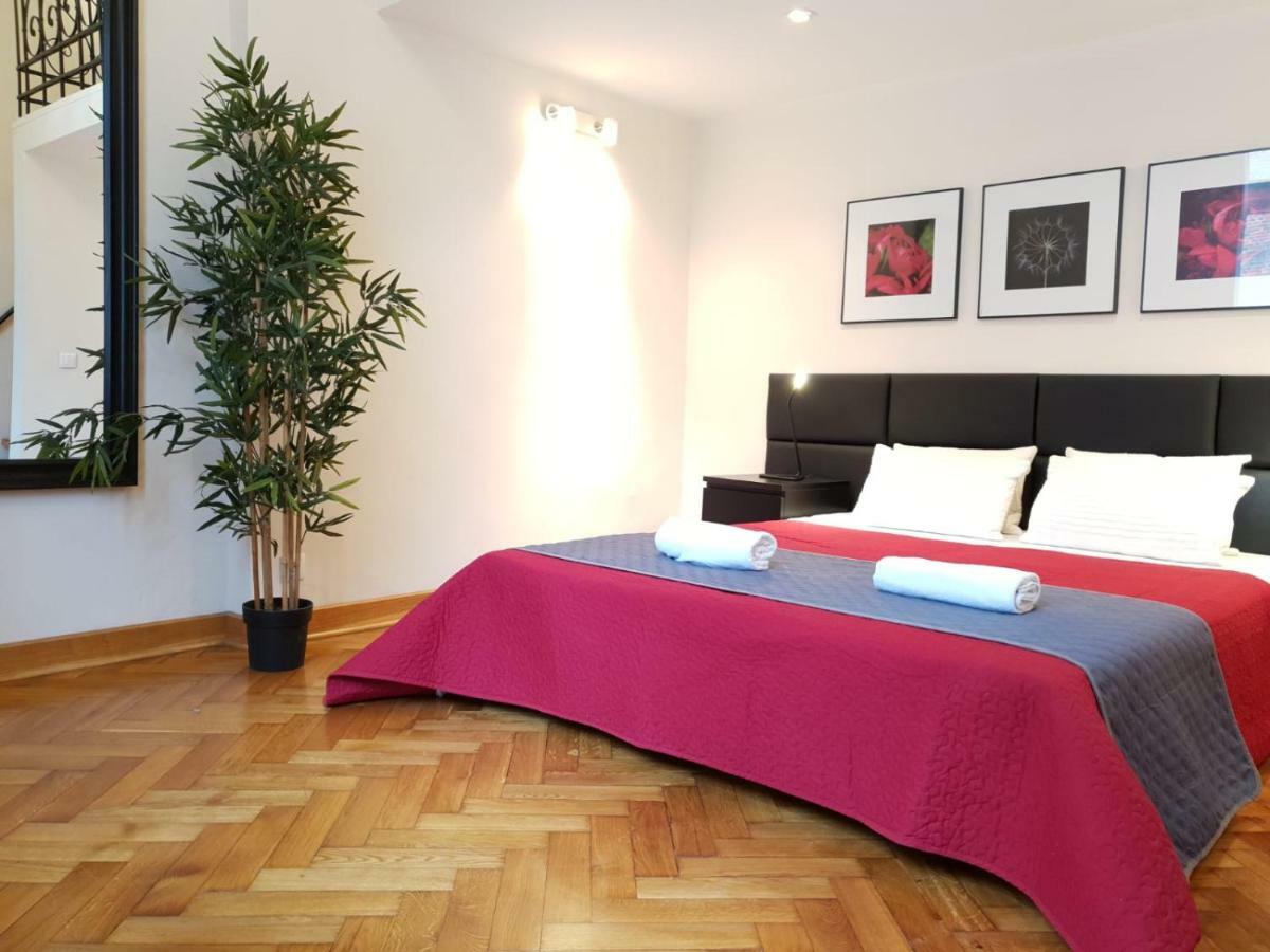Aparthotel Old City Krakow Bagian luar foto